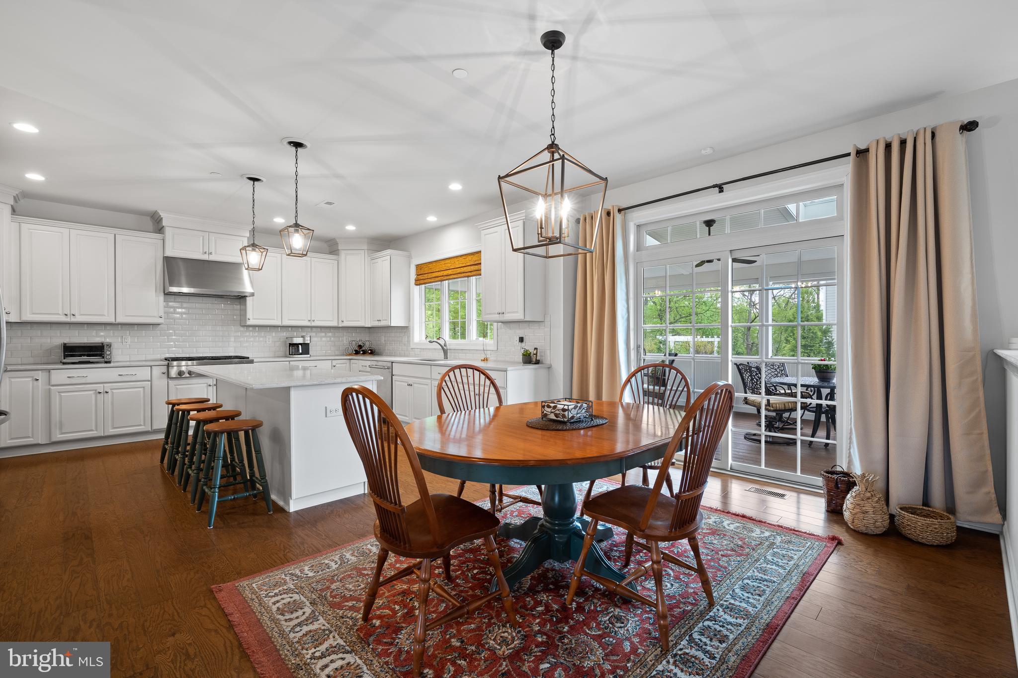 502 Liseter Road Newtown Square, PA 19073 - Photo 6 of 49 Breakfast room in large kitchen w/ hardwood floors