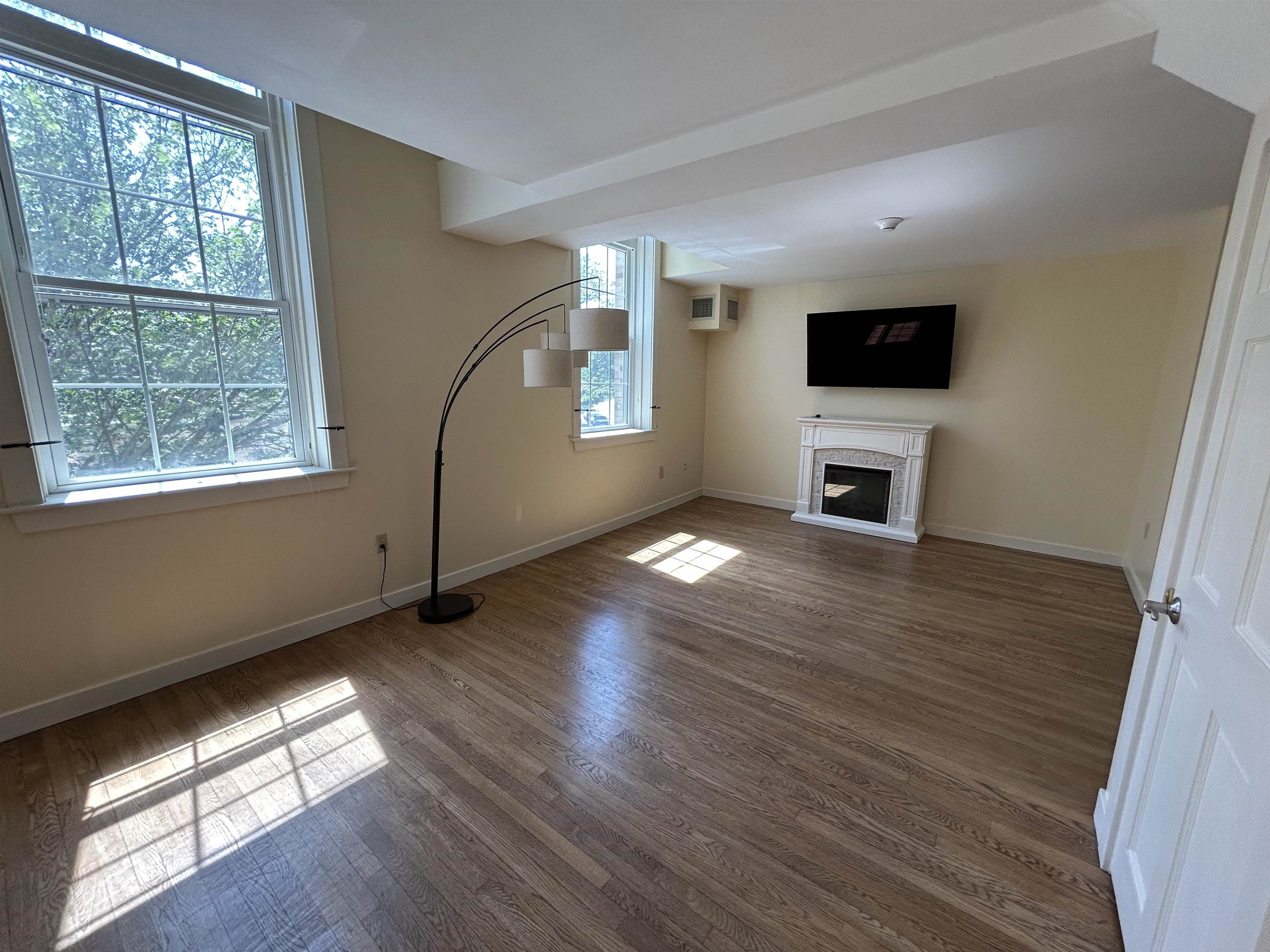 196 Water Street, Unit 18 Exeter, NH 03833 - Photo 11 of 37