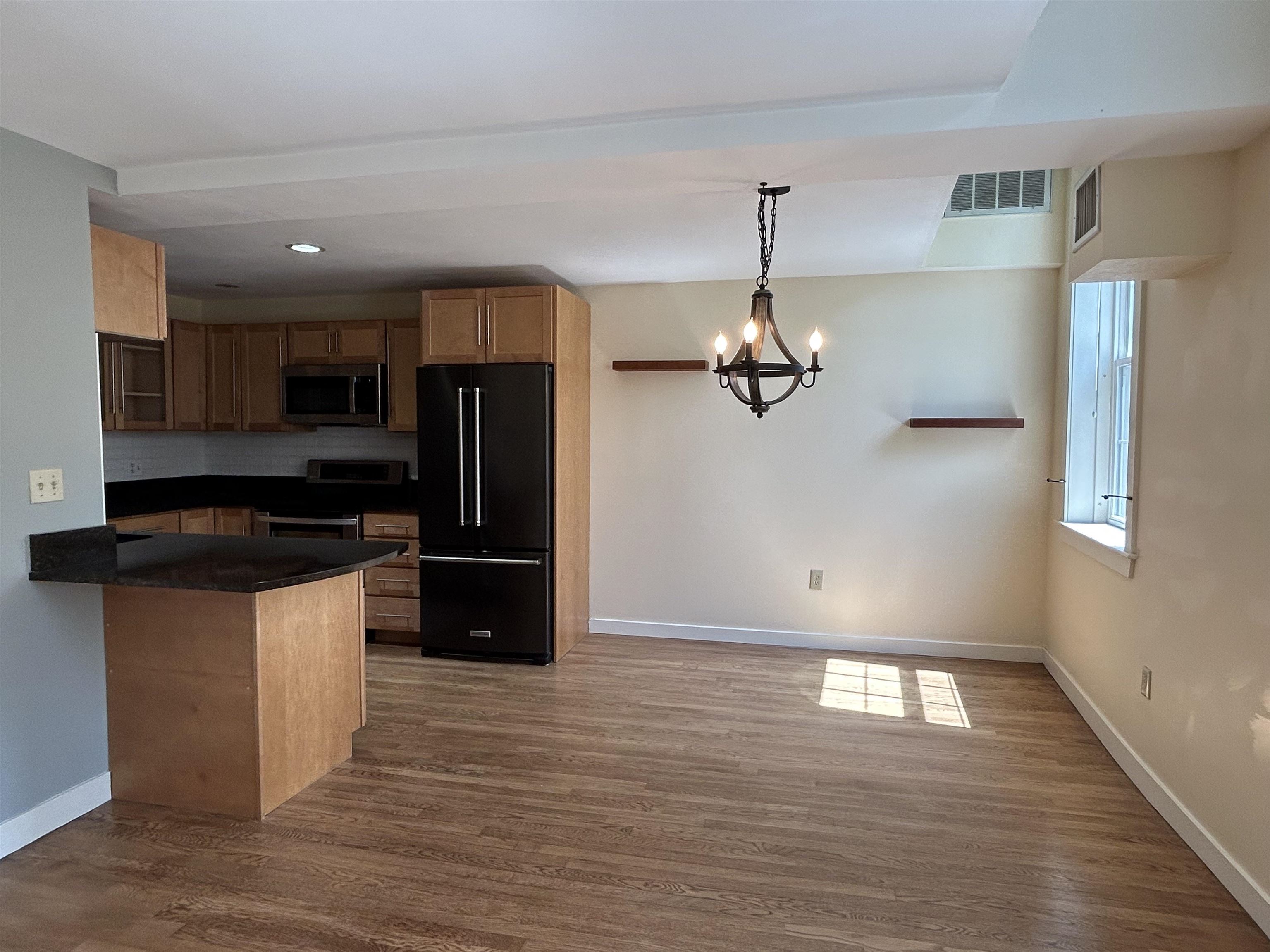 196 Water Street, Unit 18 Exeter, NH 03833 - Photo 6 of 37