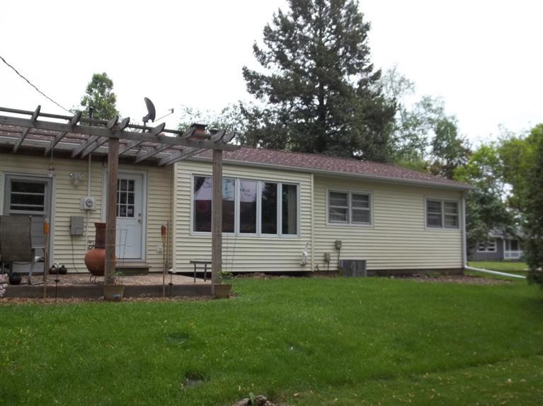 406 Ridgecrest Drive Clinton, IA 52732 - Photo 2 of 13 Gallery Image 2