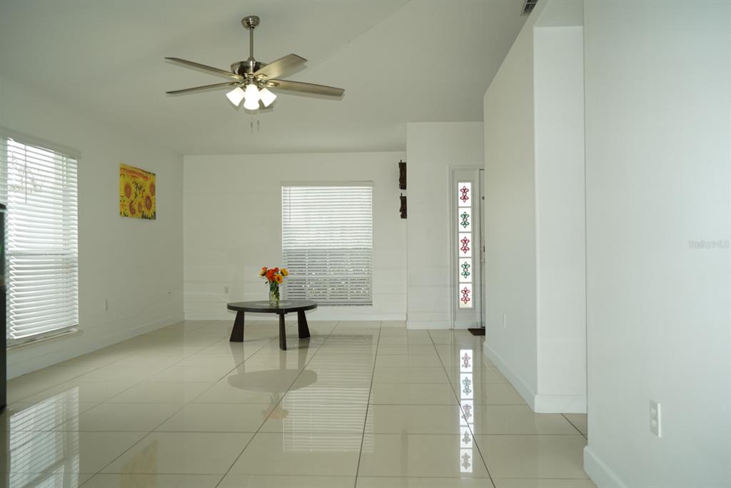 3244 Heron's Point Circle Kissimmee, FL 34741 - Photo 8 of 32