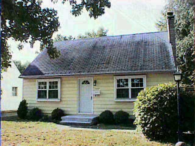 1669 East Cooke Road Columbus, OH 43224 - Photo 1 of 1