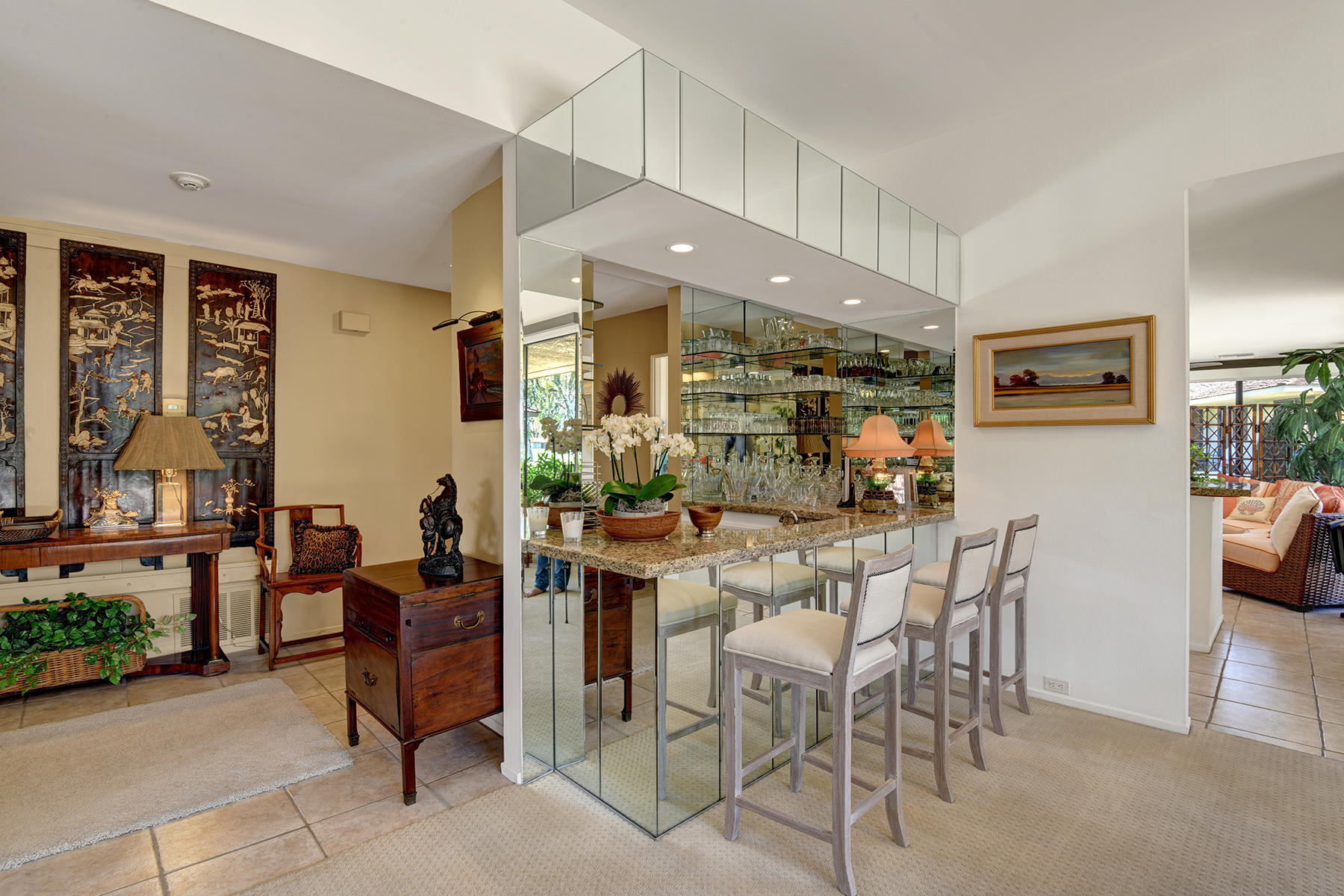 30 Duke Drive Rancho Mirage, CA 92270 - Photo 23 of 38 ENTRY HALL AND WET BAR