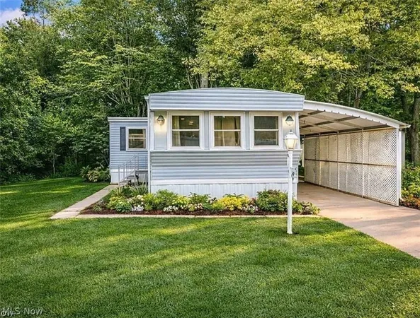 $59,900 | 149 Cromwell Drive, Geneva, OH 44041