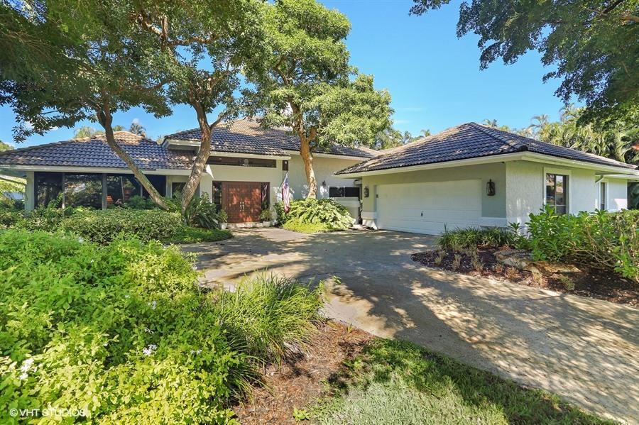 10459 Prestwick Road Boynton Beach, FL 33436 - Photo 1 of 31 10459 Prestwick House