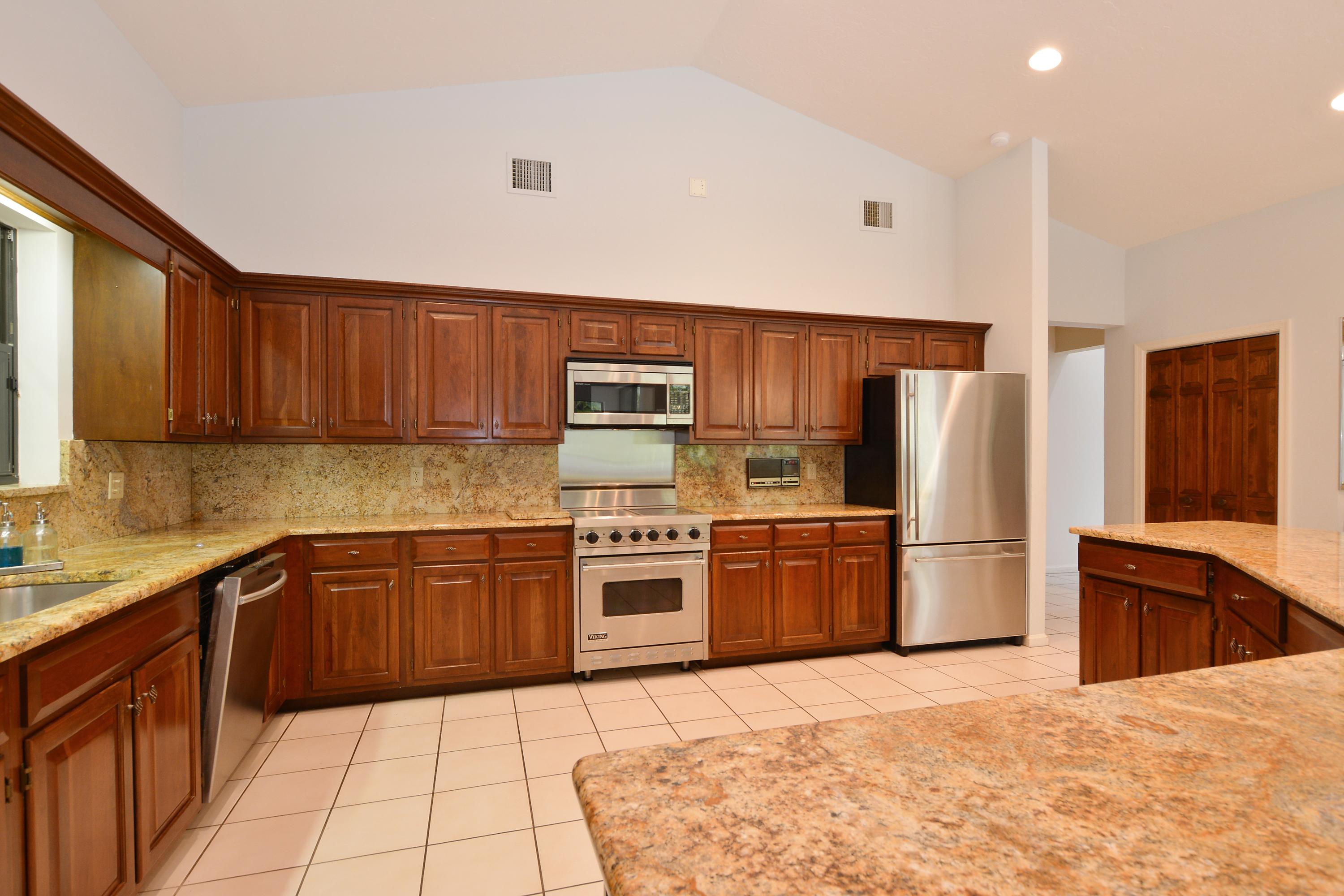10459 Prestwick Road Boynton Beach, FL 33436 - Photo 7 of 31 Kitchen