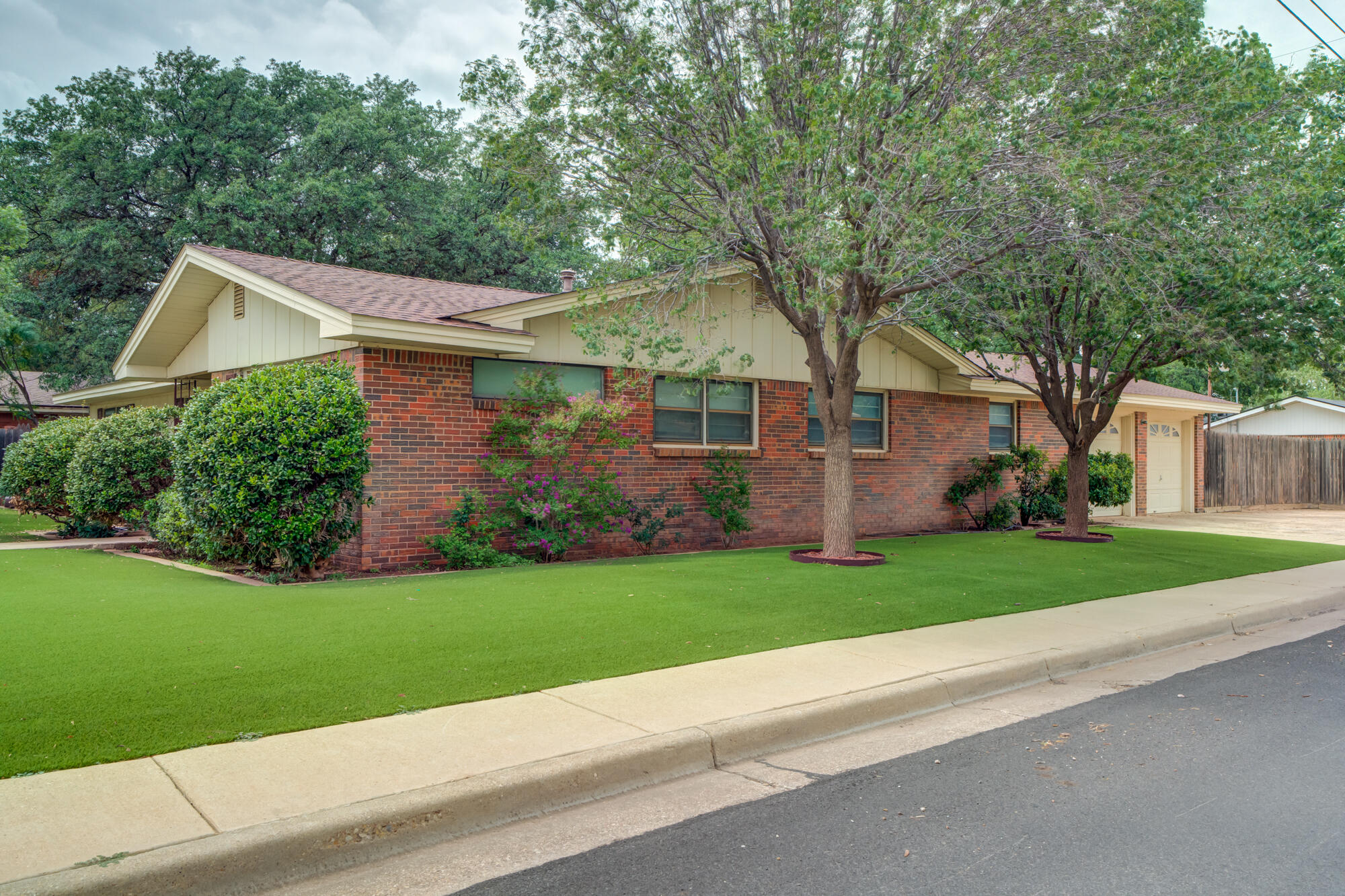 2302 55th Street Lubbock, TX 79412 - Photo 11 of 44 2302-55th-St_Lubbock-TX_7