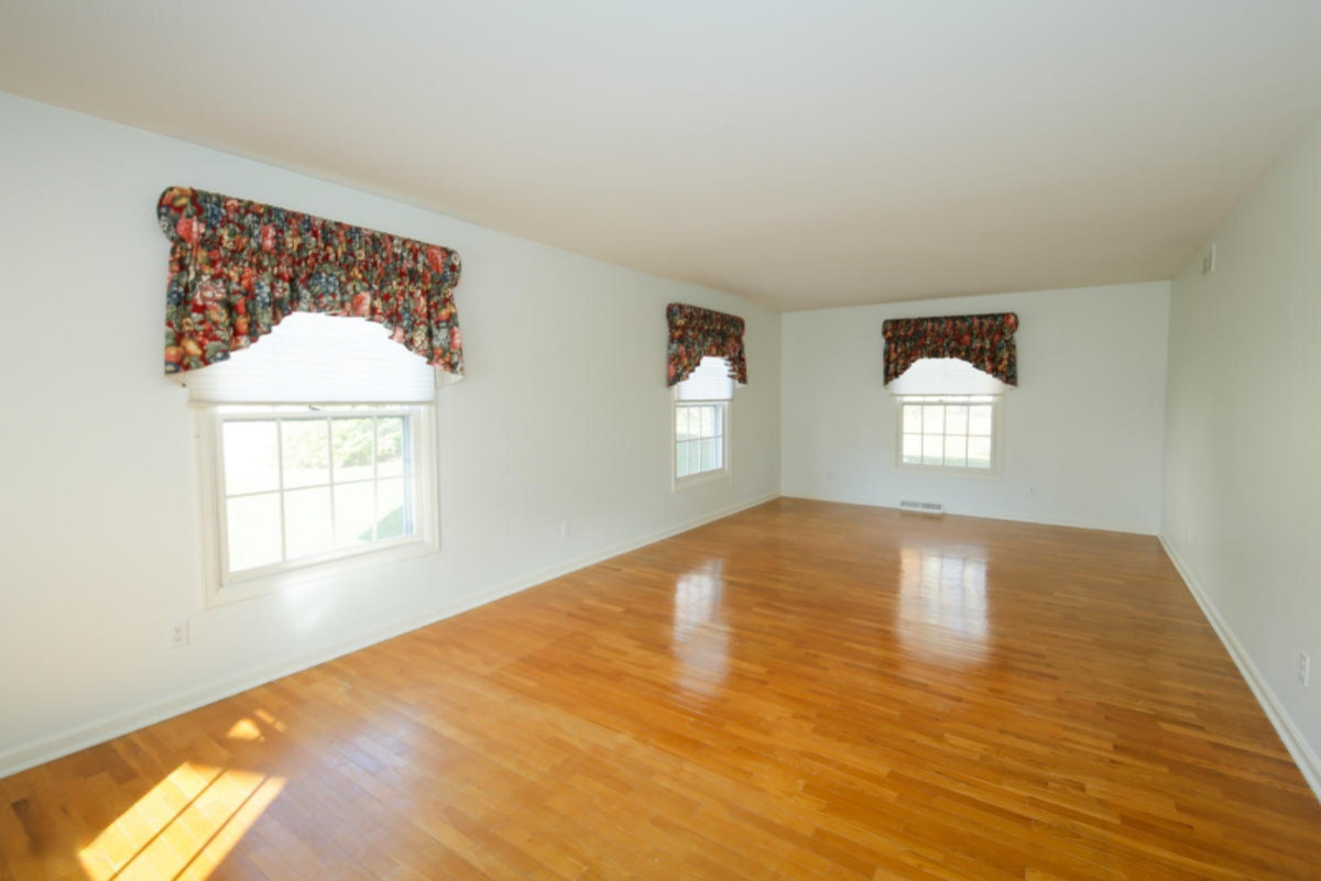 2916 Tattersall Road Portage, MI 49024 - Photo 3 of 26 2916 Tattersall-103