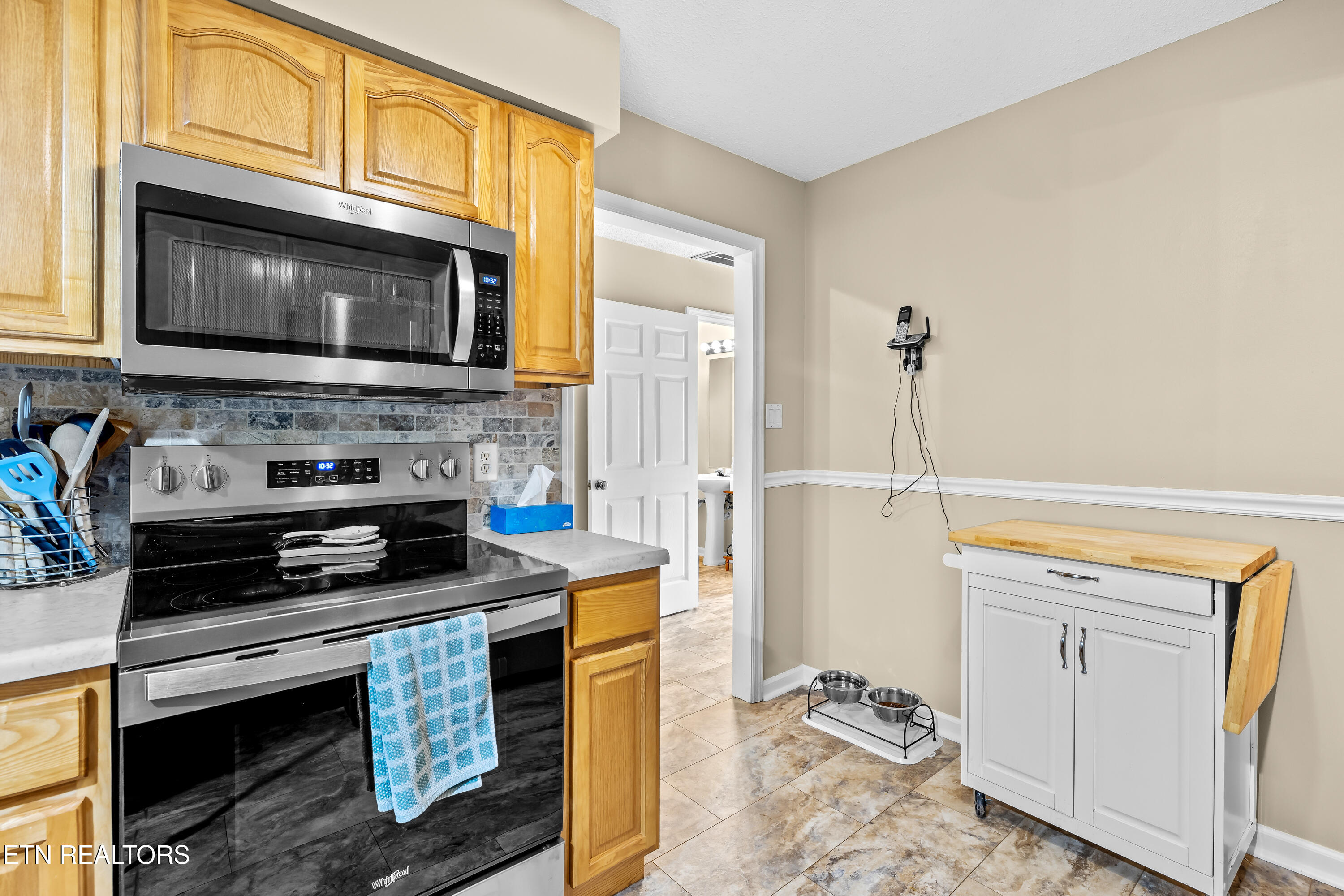 8015 Fenton Way Powell, TN 37849 - Photo 18 of 34 8015FentonWay-18