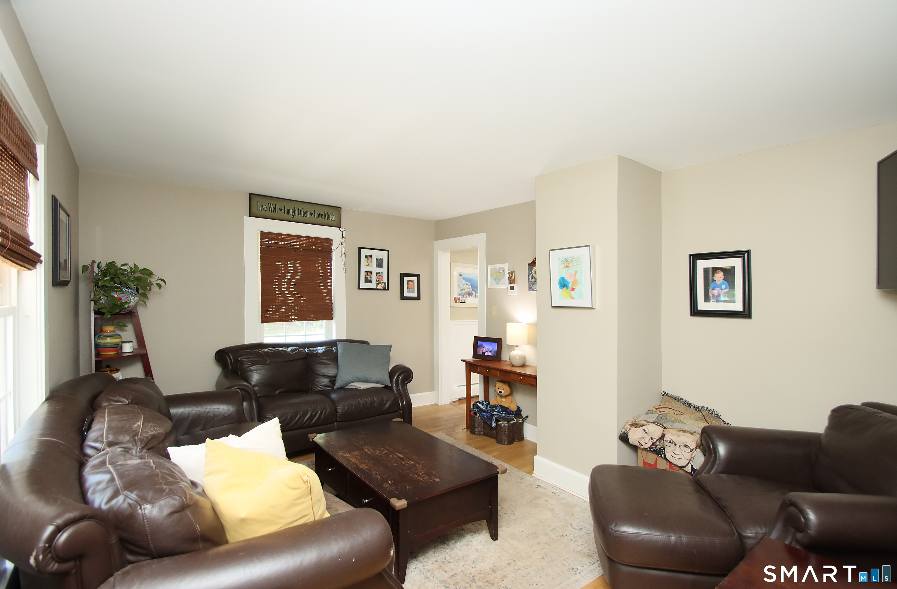 7 Middle Lane Simsbury, CT 06070 - Photo 8 of 27