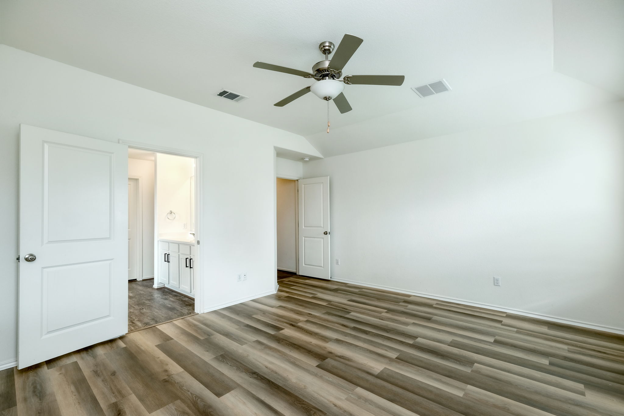 9224 Daisy Cutter Crossing Georgetown, TX 78626 - Photo 14 of 30