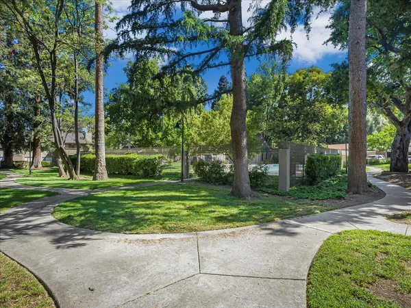 $445,900 | 5693 Makati Circle, Unit B, San Jose, CA 95123