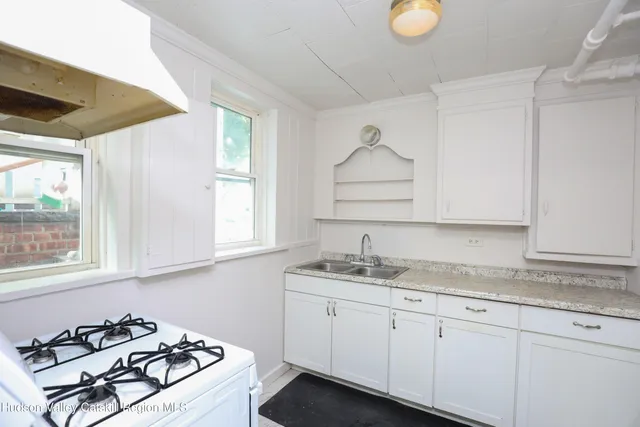 $1,950 | 16 John Street, Unit 5, Kingston, NY 12401