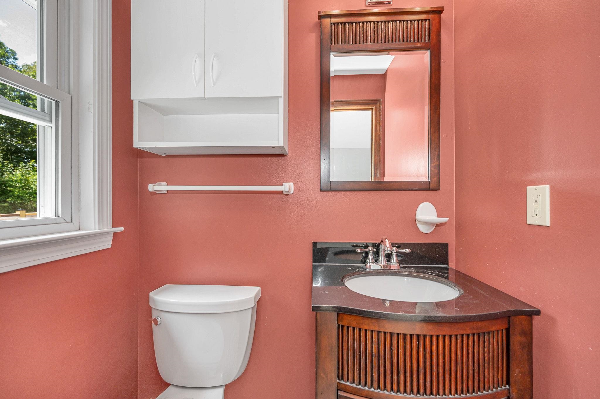 10 Wagner Way Hudson, NH 03051 - Photo 19 of 48