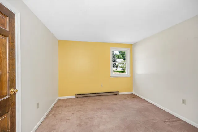 $639,900 | 10 Wagner Way, Hudson, NH 03051