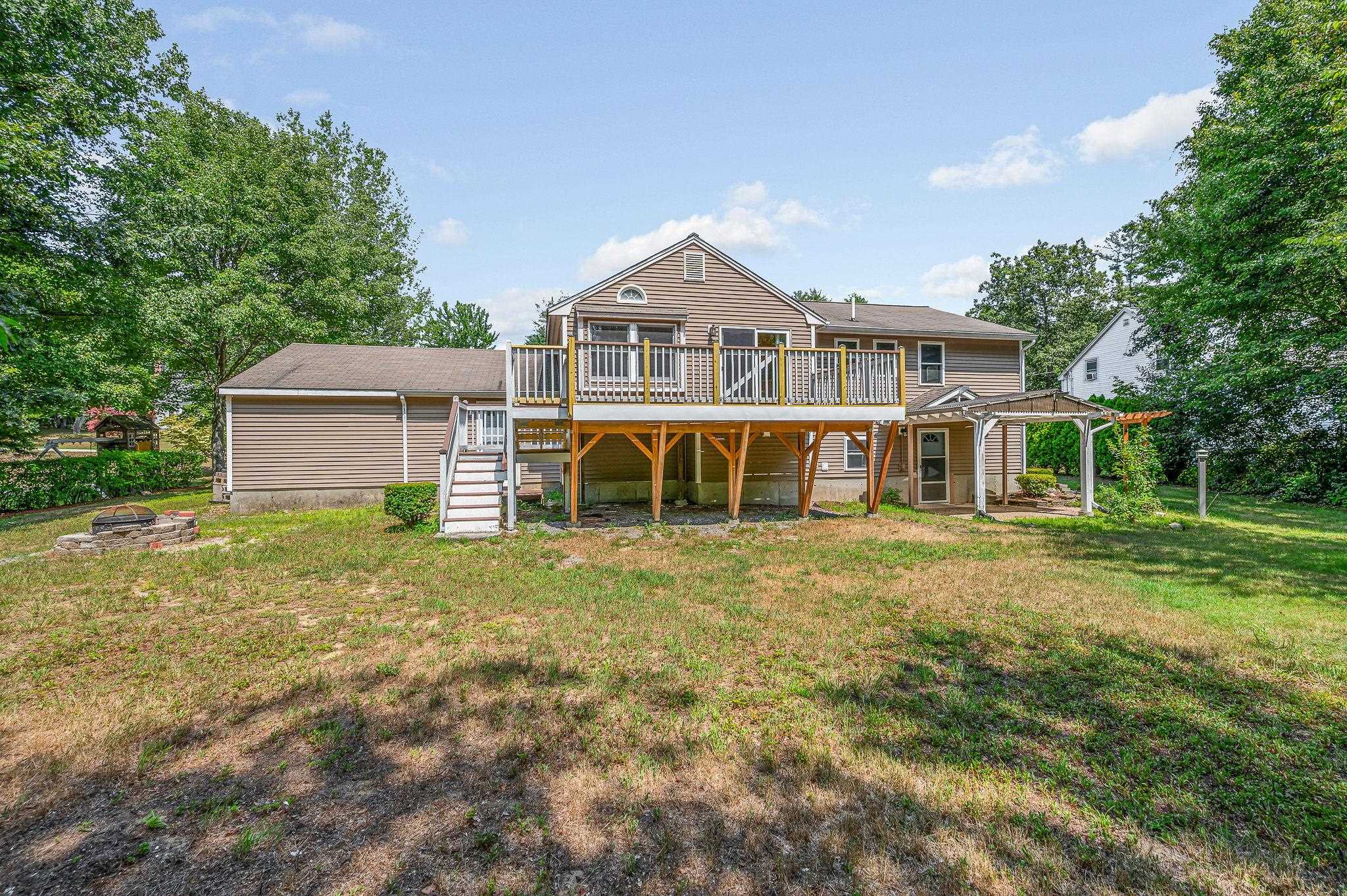 10 Wagner Way Hudson, NH 03051 - Photo 3 of 48