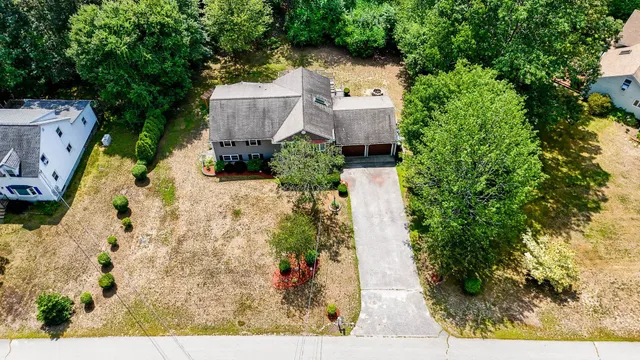$639,900 | 10 Wagner Way, Hudson, NH 03051