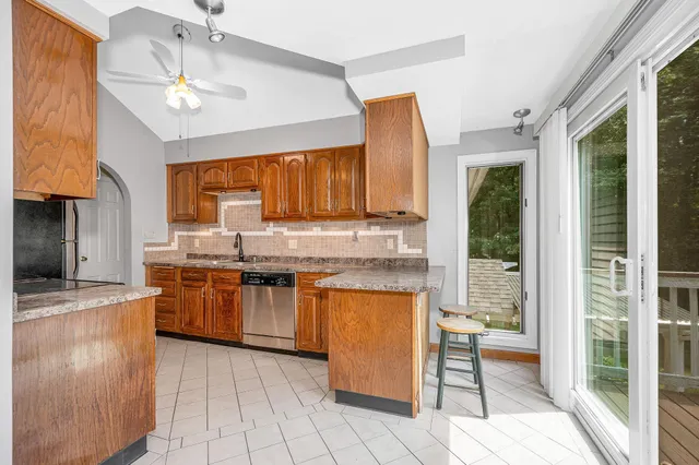 $639,900 | 10 Wagner Way, Hudson, NH 03051