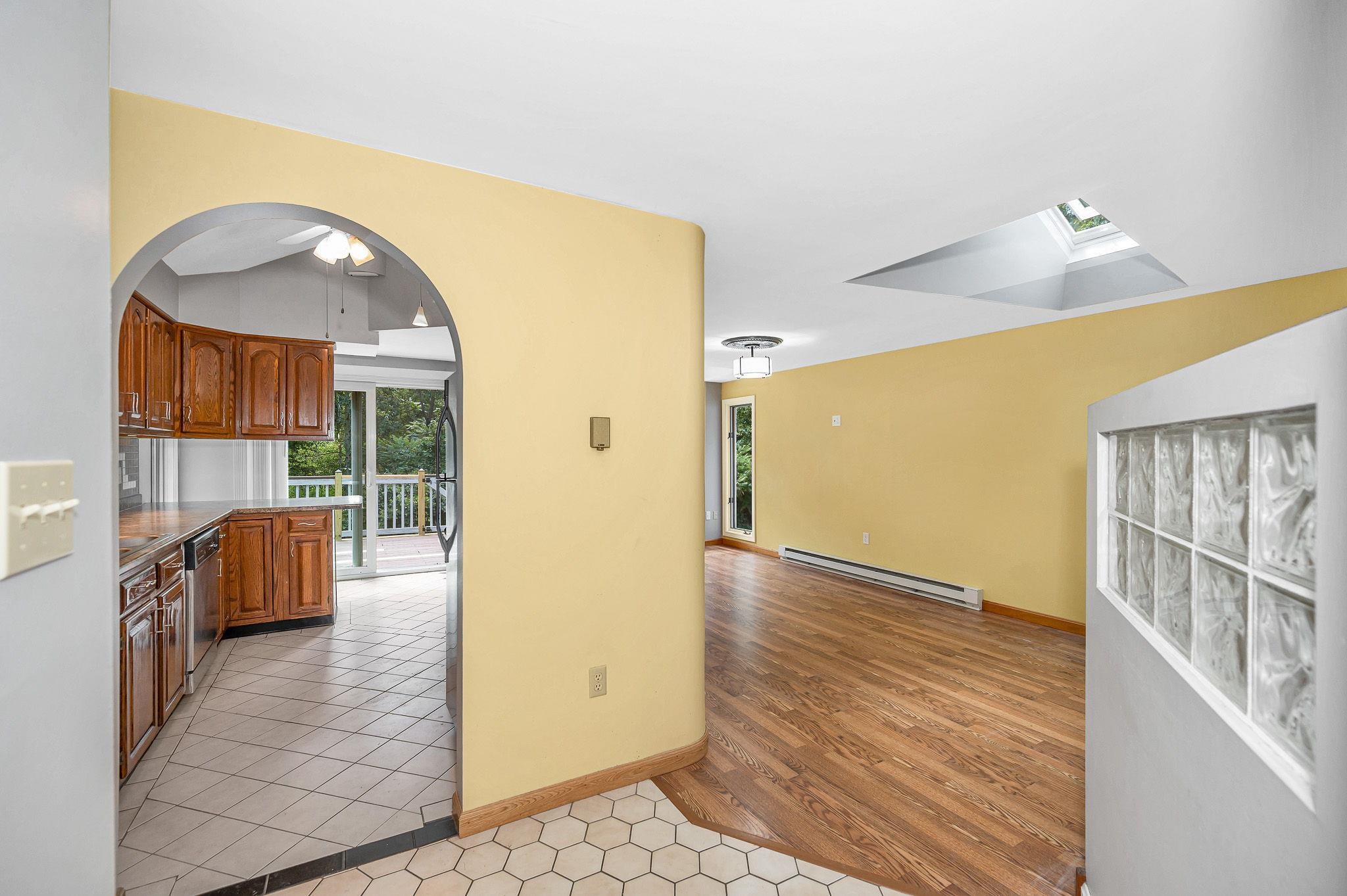 10 Wagner Way Hudson, NH 03051 - Photo 10 of 48