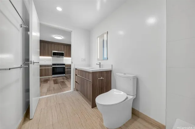 $3,000 | 1500 Rycroft Street, Unit 4305R, Honolulu, HI 96814