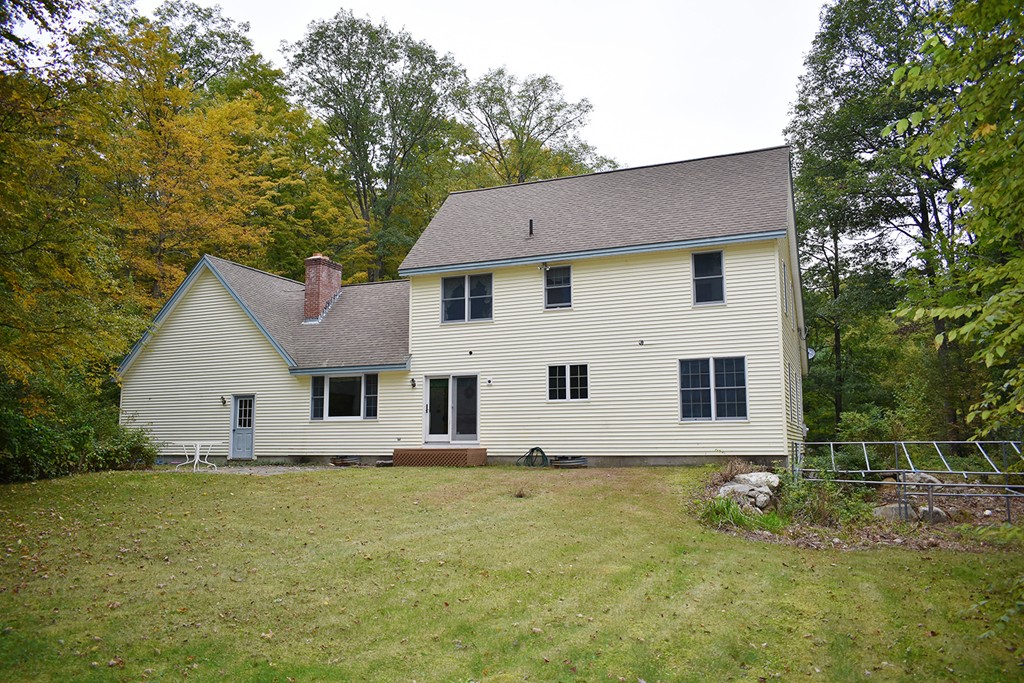 89 Dugway Road Petersham, MA 01366 - Photo 5 of 30