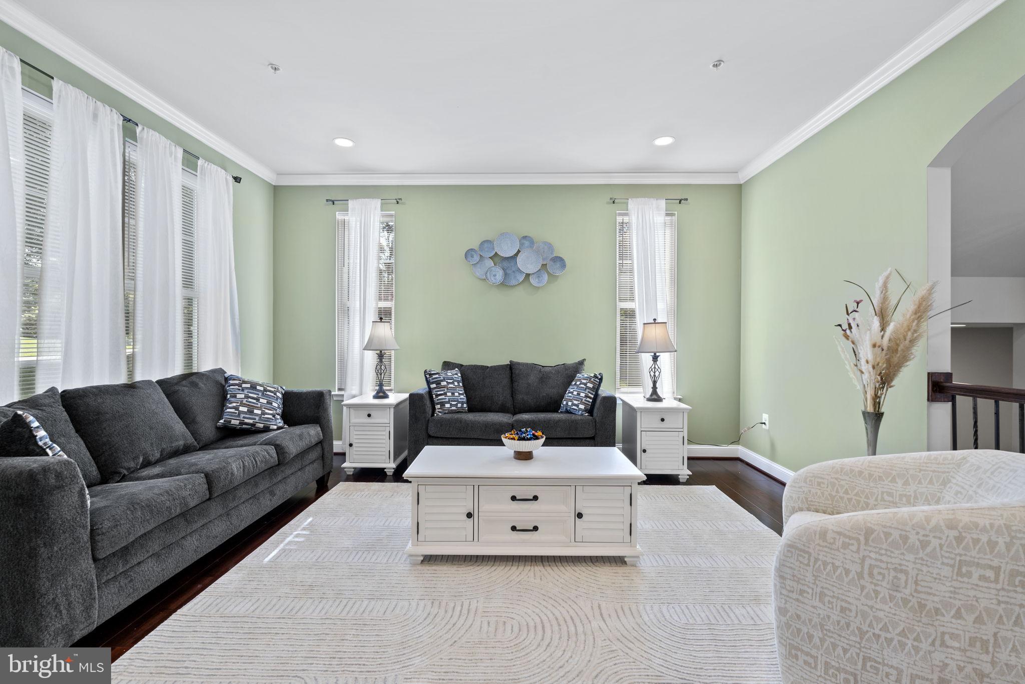 2317 Nees Lane Silver Spring, MD 20905 - Photo 3 of 39