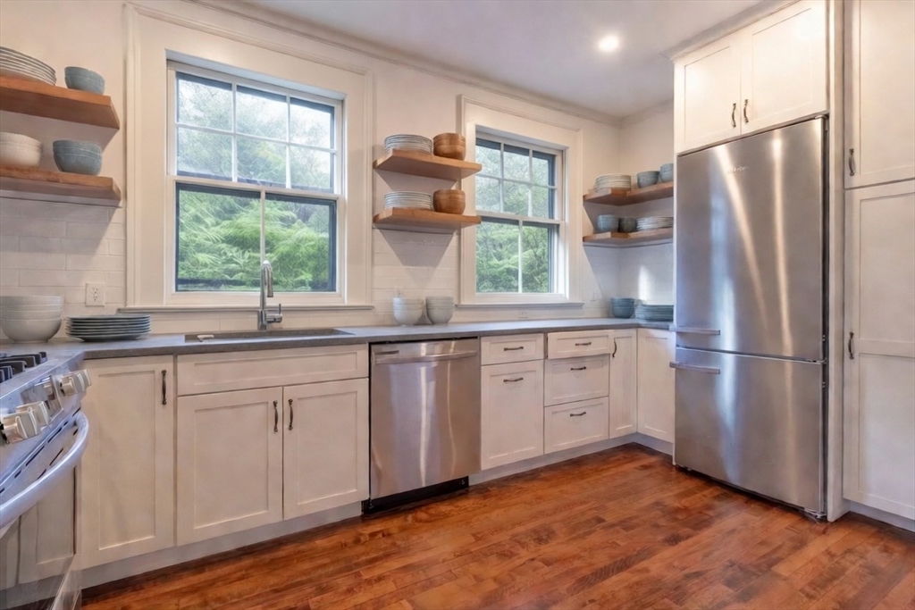 2 Westwood Road, Unit 2 Somerville, MA 02143 - Photo 4 of 26