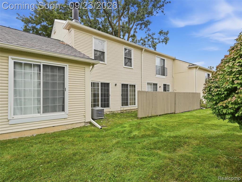 1204 Kings Cove Drive Rochester Hills, MI 48306 - Photo 36 of 46 Gallery Image 36
