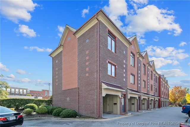 $299,900 | 115 Pennmark Place, Fayetteville, NC 28301