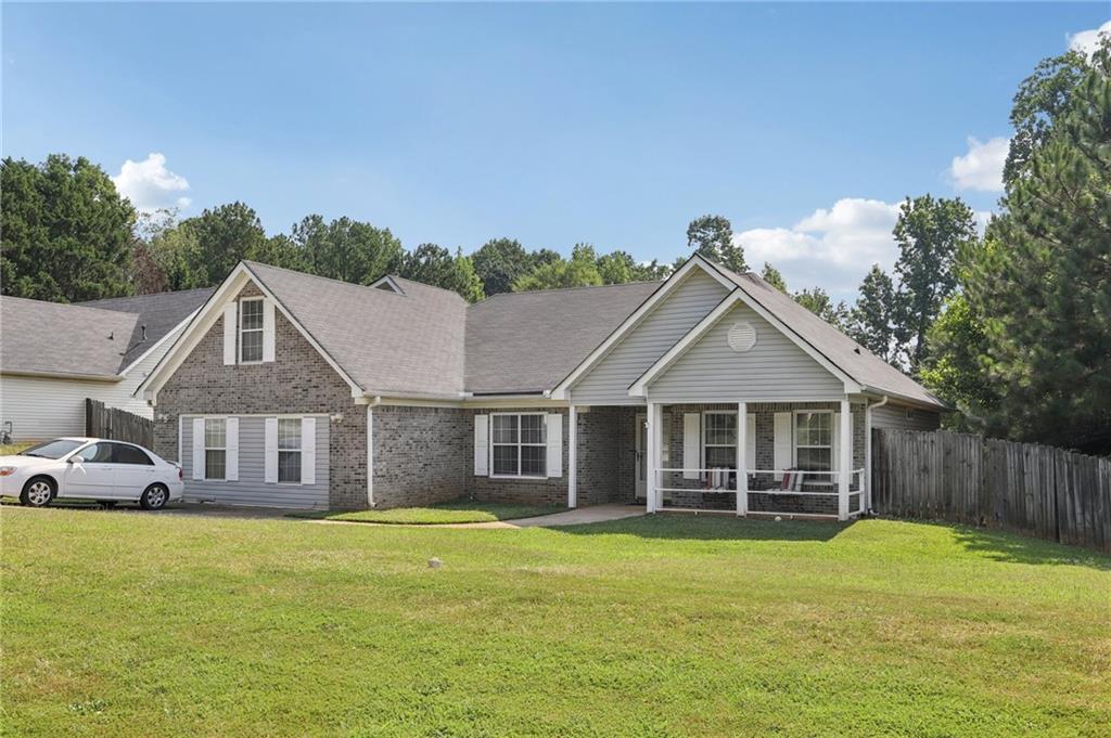 740 Pebble Boulevard Covington, GA 30016 - Photo 3 of 37