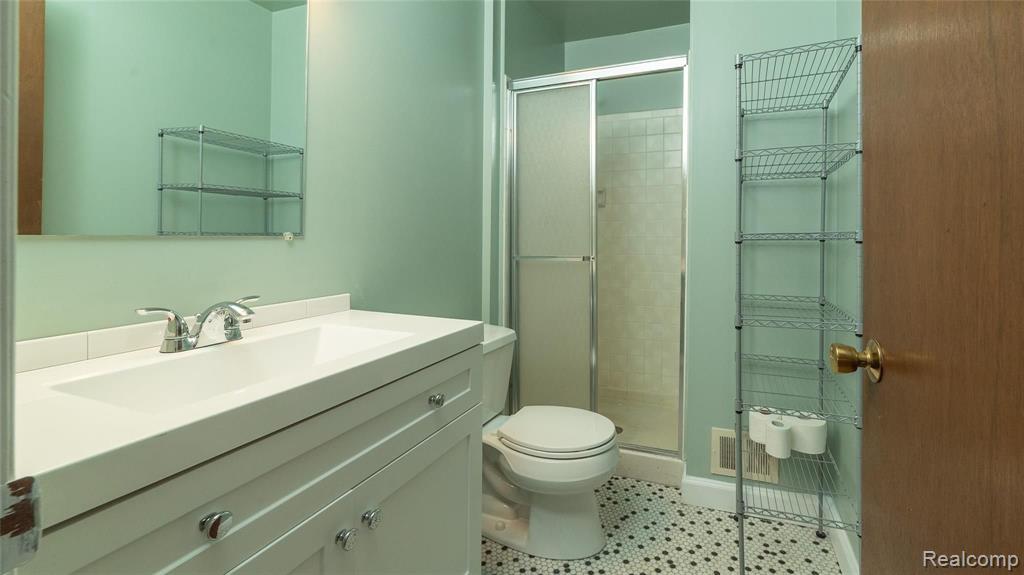128 Manor Way Rochester Hills, MI 48309 - Photo 18 of 31