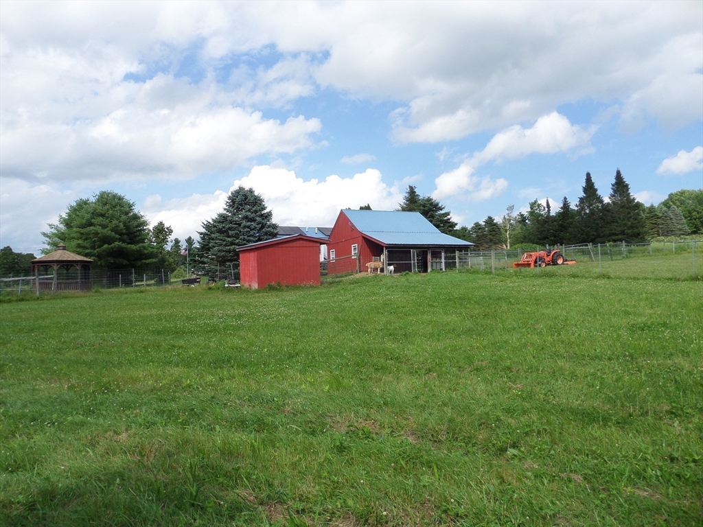 527 Old Post Road Worthington, MA 01098 - Photo 12 of 39