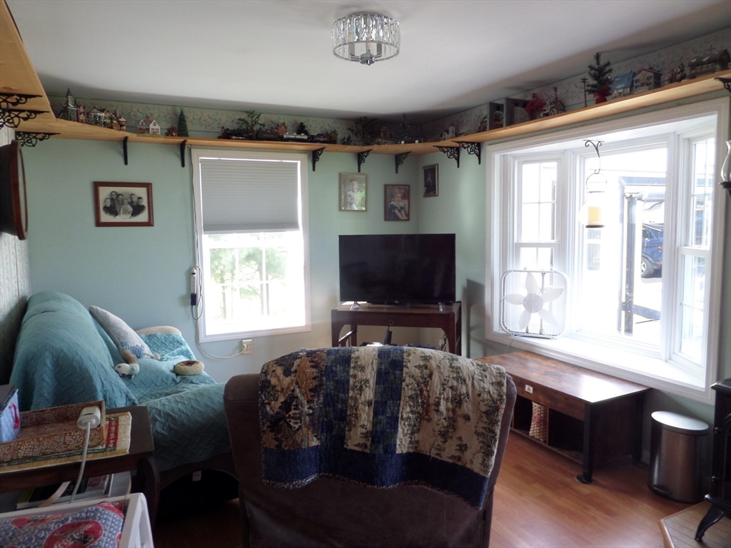 527 Old Post Road Worthington, MA 01098 - Photo 17 of 39