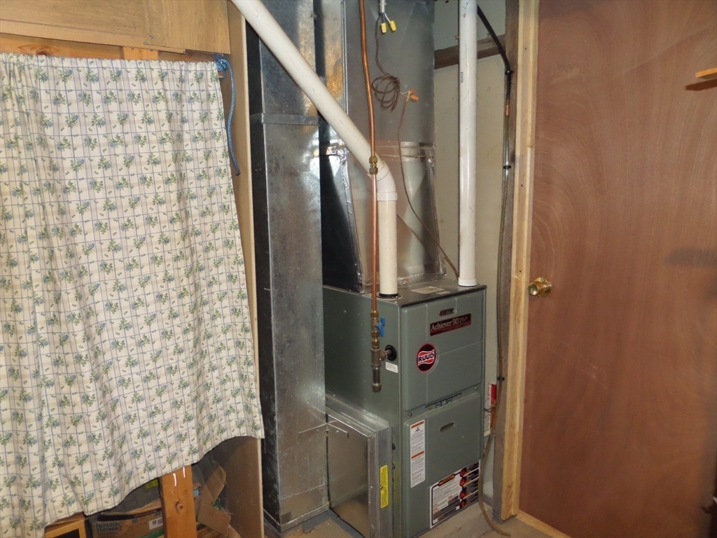 527 Old Post Road Worthington, MA 01098 - Photo 34 of 39