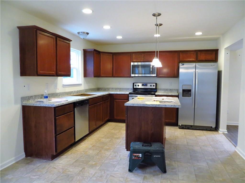 209 Rocky Road Greenfield, IN 46140 - Photo 4 of 12 Gallery Image 4
