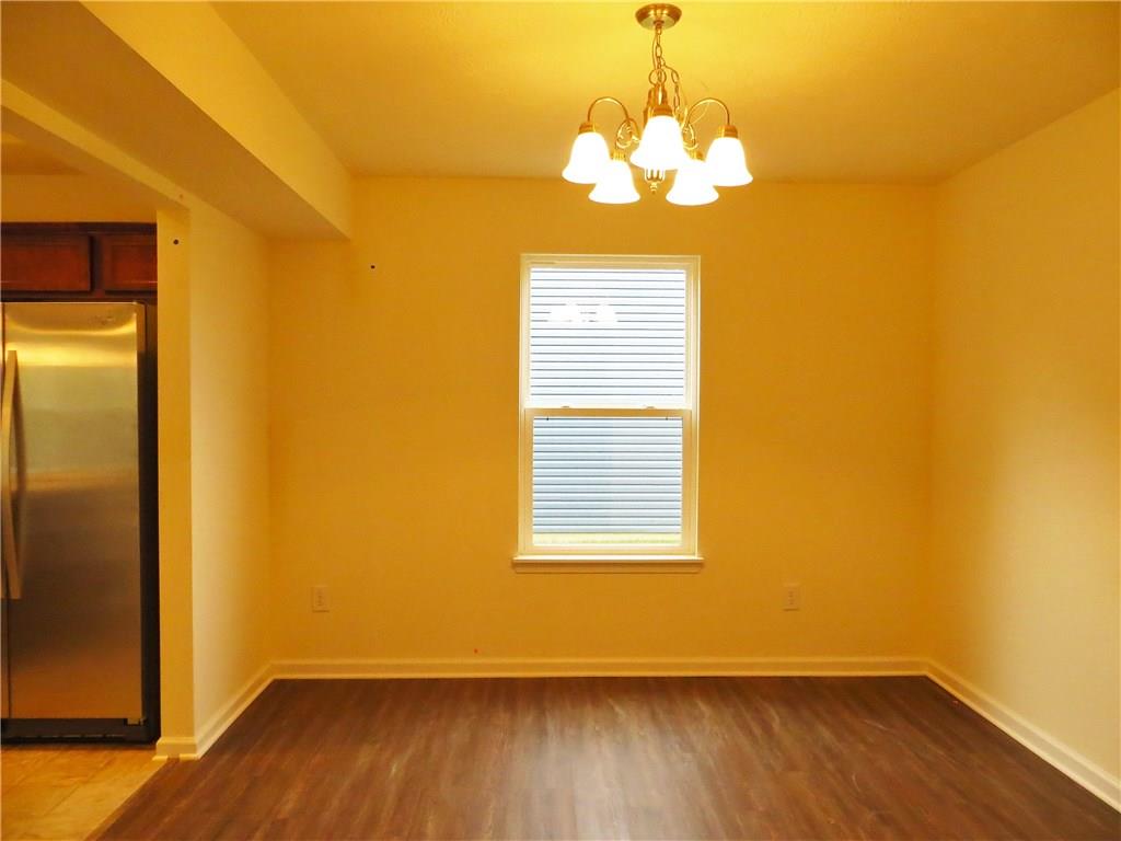 209 Rocky Road Greenfield, IN 46140 - Photo 5 of 12 Gallery Image 5