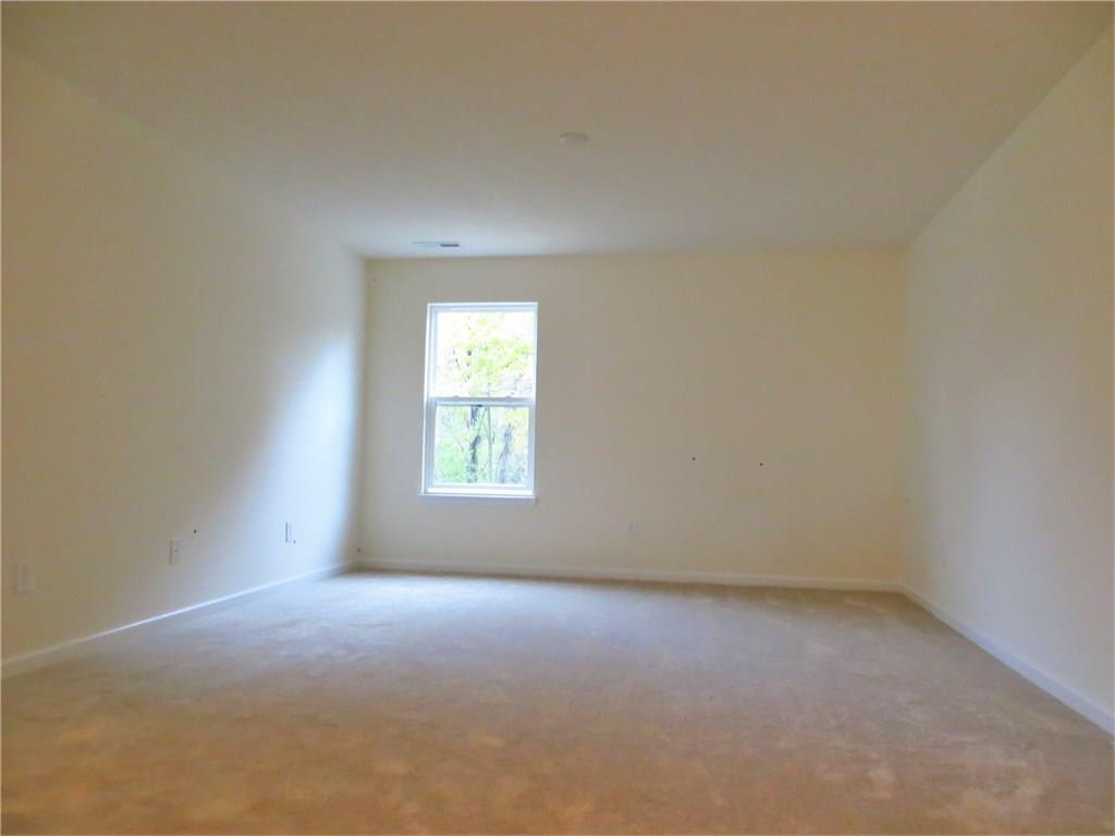 209 Rocky Road Greenfield, IN 46140 - Photo 9 of 12 Gallery Image 9