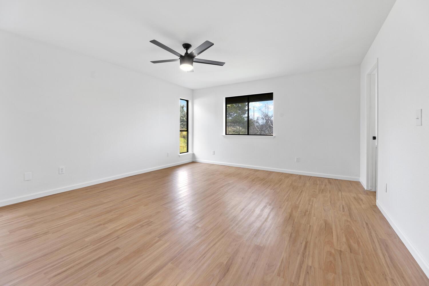 41763 Horseshoe Way Coarsegold, CA 93614 - Photo 15 of 45