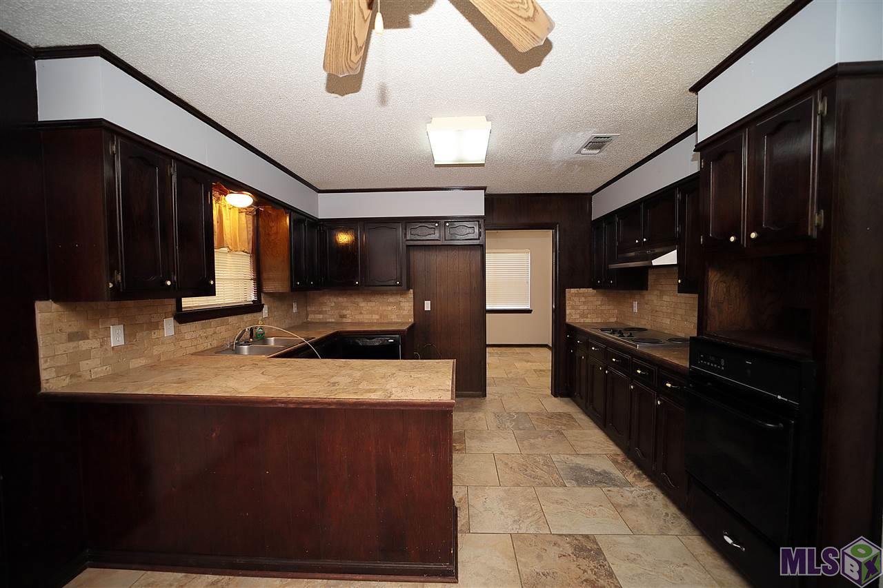 16153 Peairs Road Pride, LA 70770 - Photo 4 of 19 Kitchen