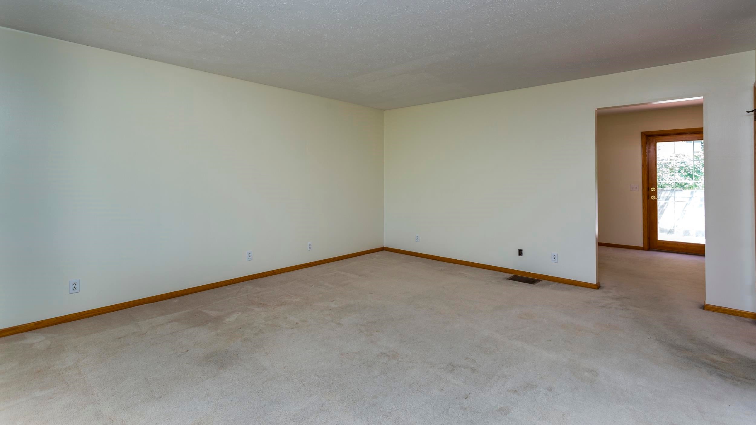 982 Ardel Road Wayne, WV 25570 - Photo 5 of 32 Gallery Image 5