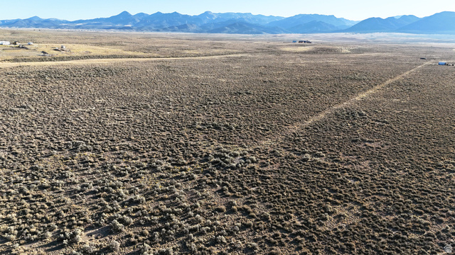 4855 Peakview Road Panguitch, UT 84759 - Photo 8 of 33 View of mountain backdrop