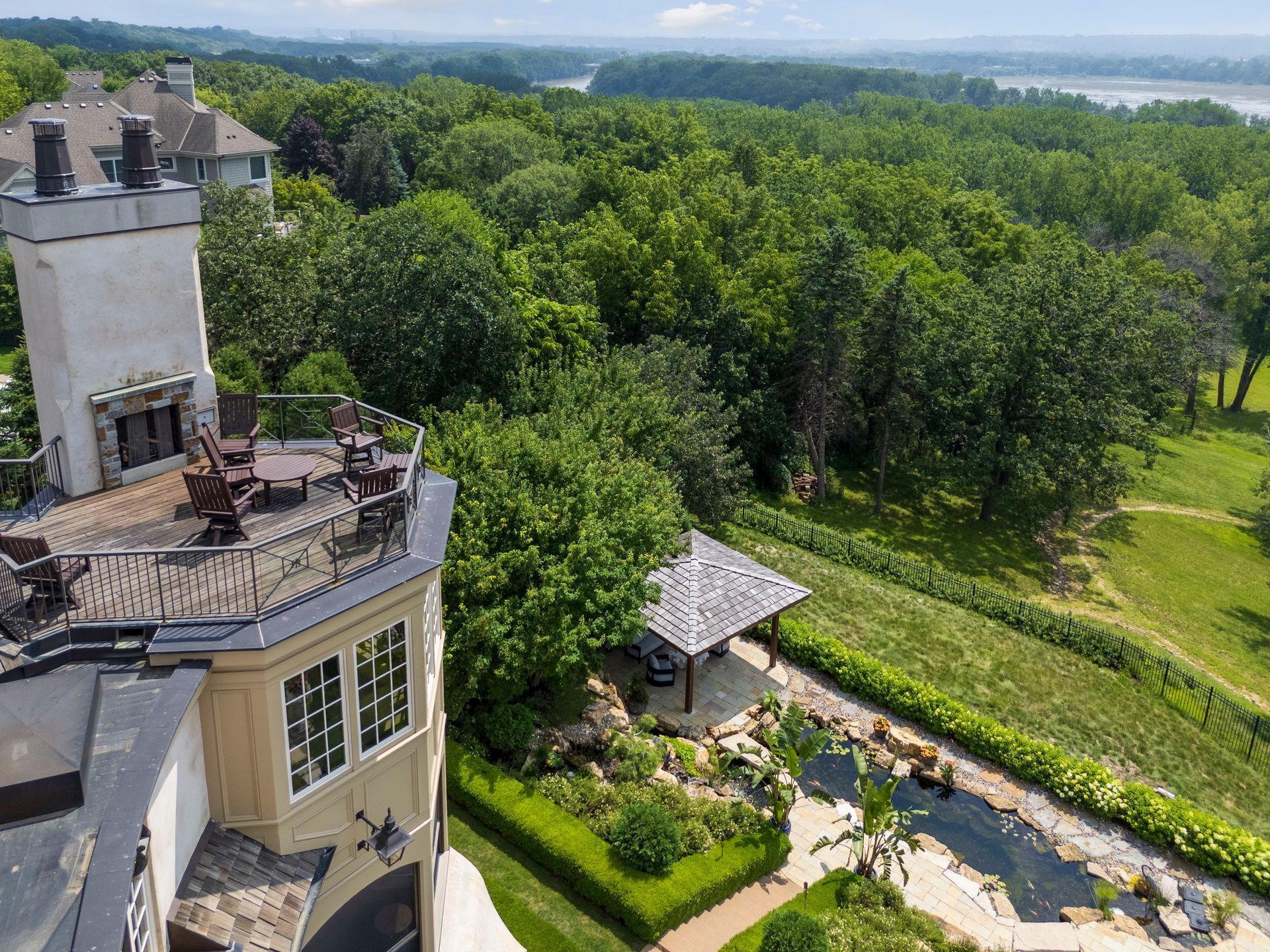 10675 Cavallo Ridge Eden Prairie, MN 55347 - Photo 4 of 85