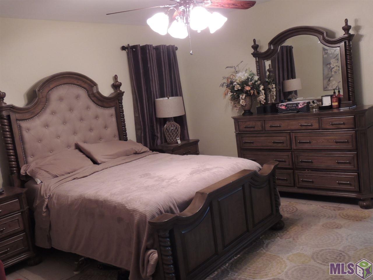 14253 Elmbridge Avenue Baton Rouge, LA 70819 - Photo 8 of 13 master bedroom