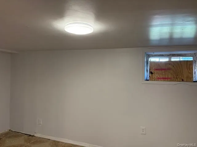 $1,025,000 | 191-47 114th Drive | St. Albans