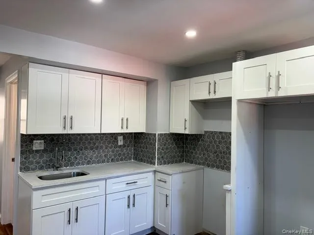 $1,025,000 | 191-47 114th Drive | St. Albans