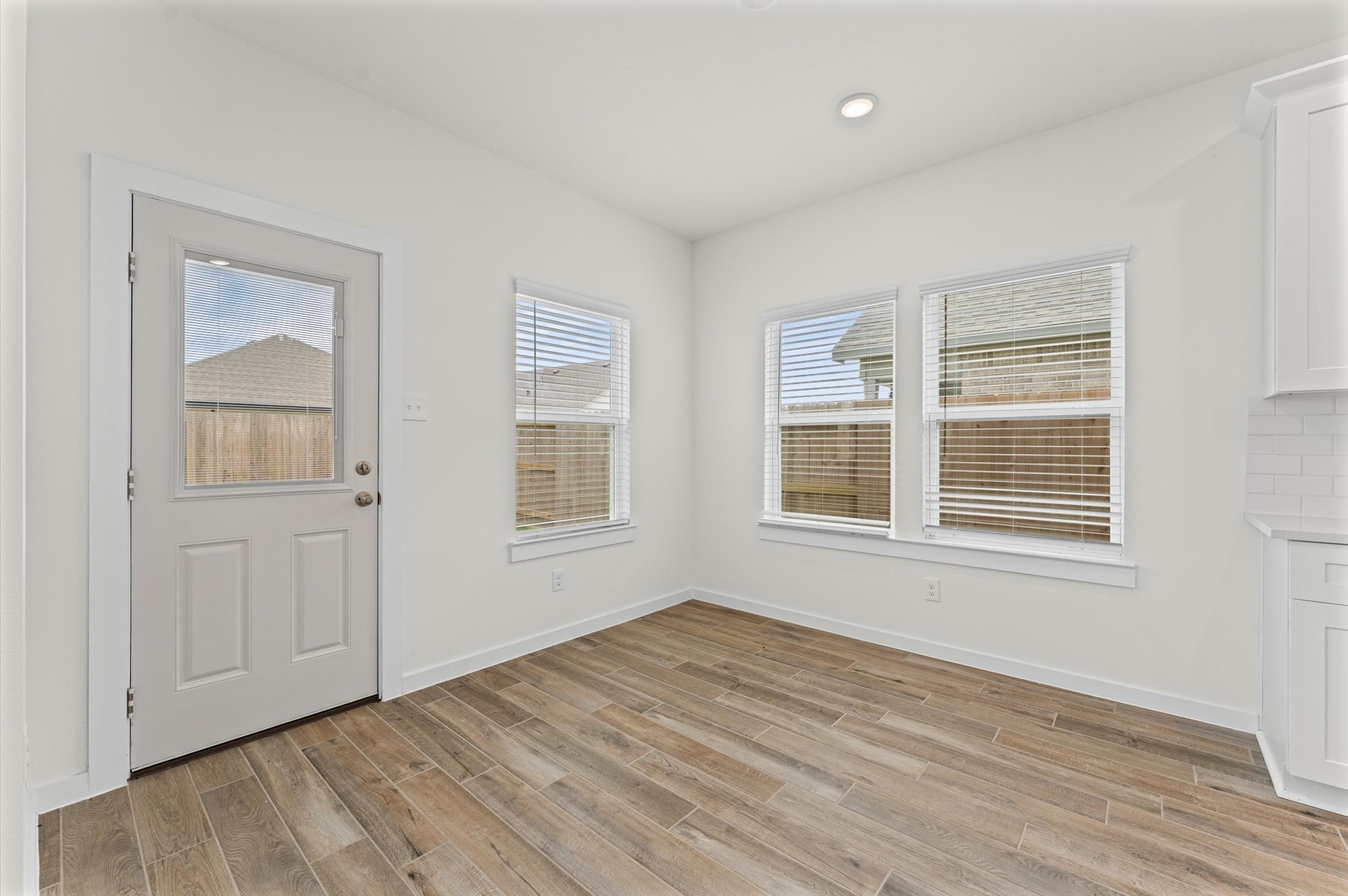 8322 Amethyst Valley Lane Angleton, TX 77515 - Photo 2 of 9