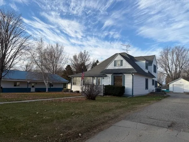 $399,000 | 404 Melby Avenue, Ashby, MN 56309