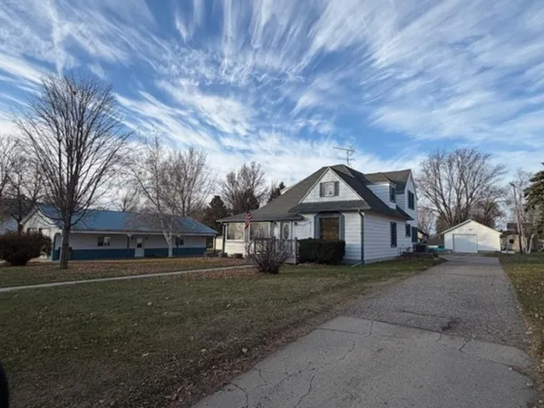 $399,000 | 404 Melby Avenue, Ashby, MN 56309