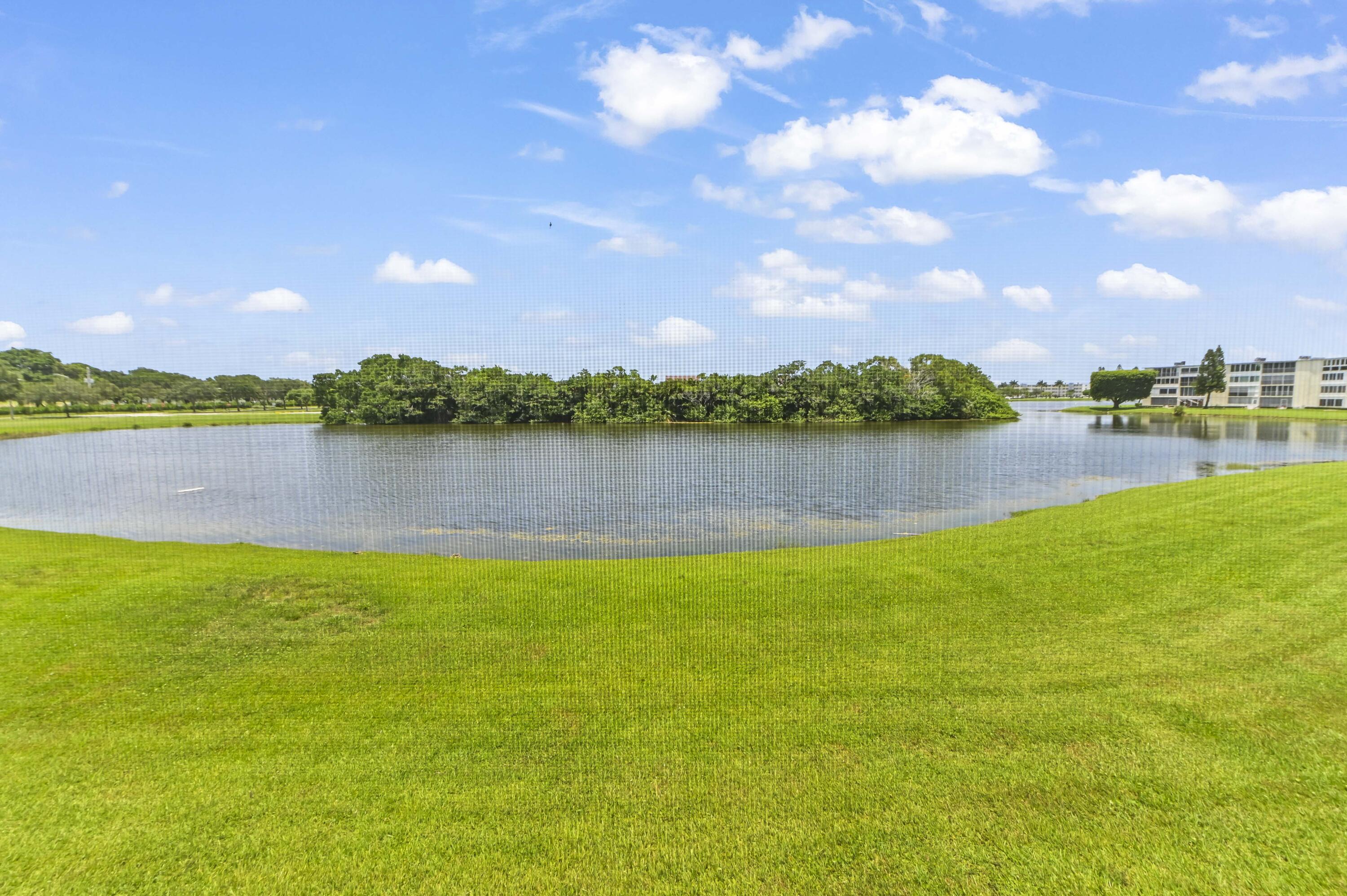 2056 Ainslie Drive Boca Raton, FL 33434 - Photo 16 of 44 17 View 01