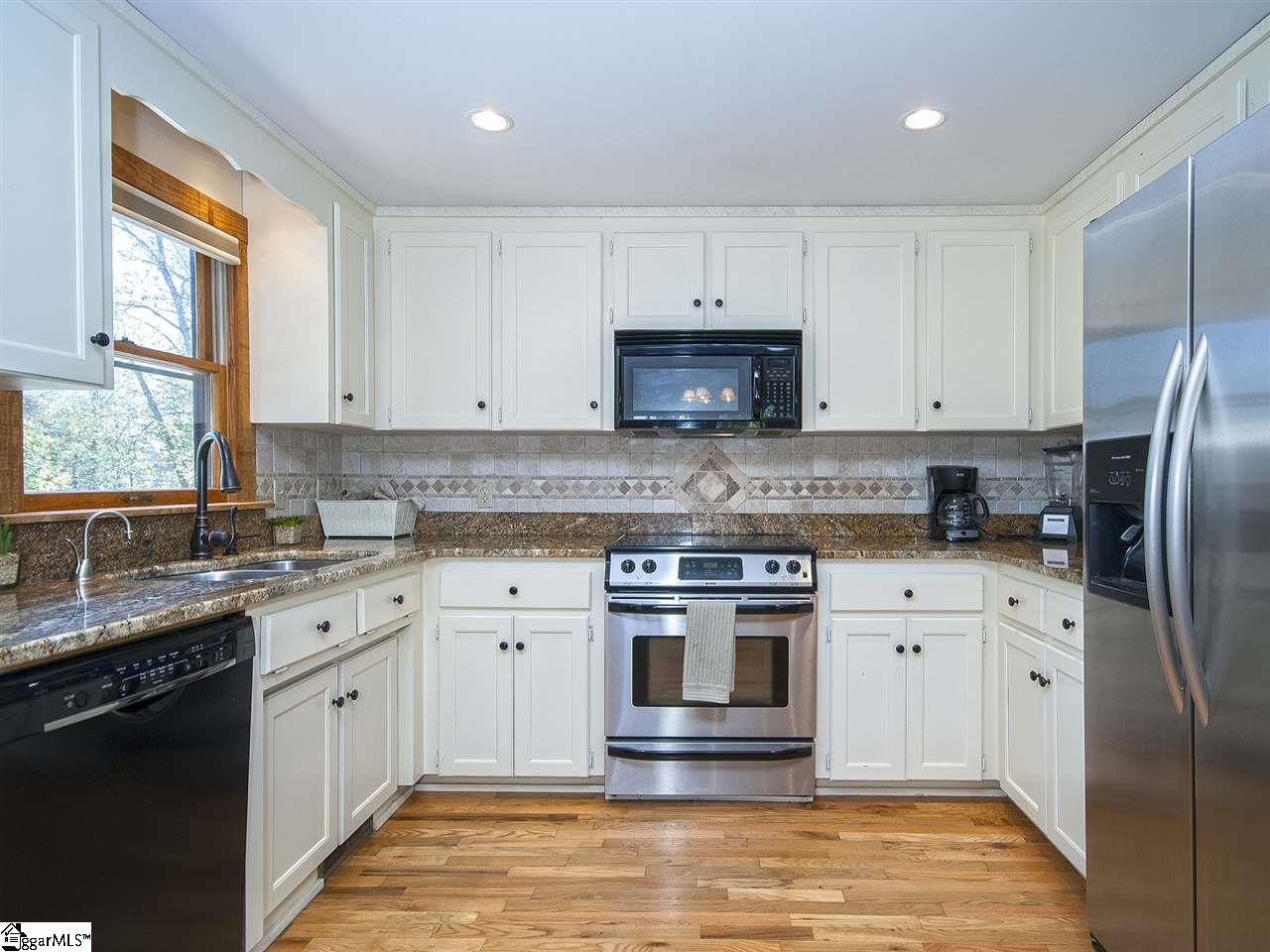 460 Old Hunts Bridge Road Greenville, SC 29617 - Photo 11 of 36 Gallery Image 11